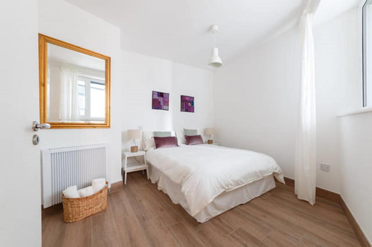 Stylish Soundproof Temple Bar Square Apartment Dublin Exterior photo