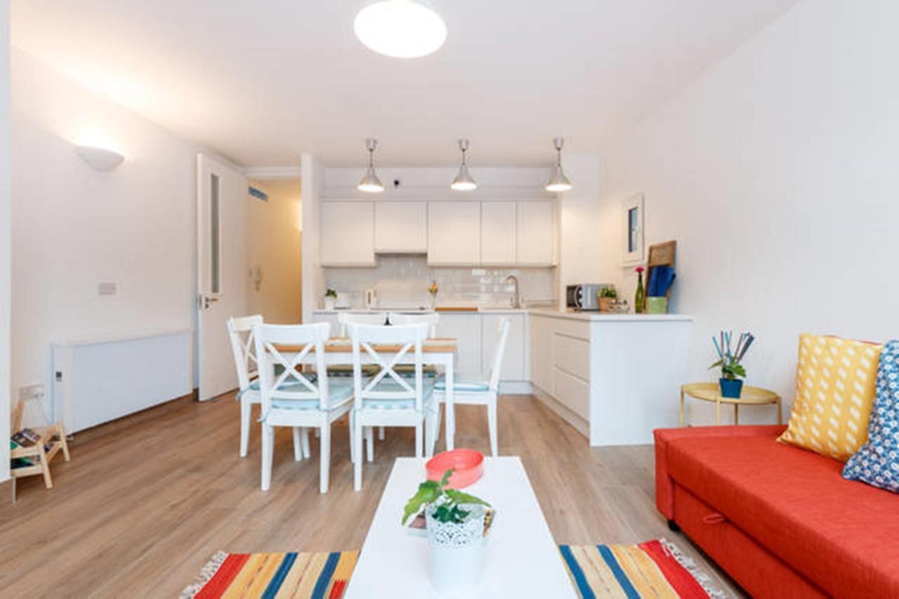 Stylish Soundproof Temple Bar Square Apartment Dublin Exterior photo
